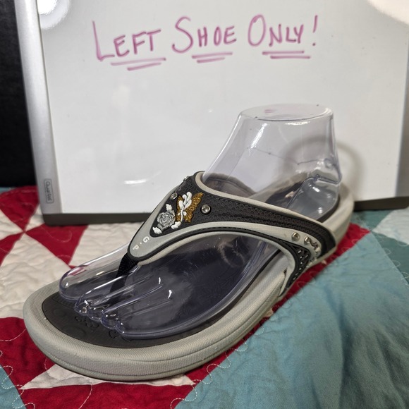 Gold Pigeon Shoes - Gold Pigeon Thong Sandal Women Size 39 Gray Flip Flop LEFT SHOE ONLY SINGLETON